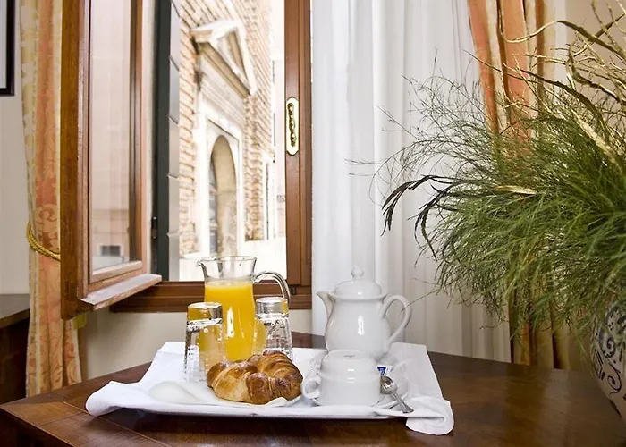 Couette-café La Locandiera 4*