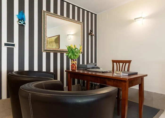 拉罗坎第拉酒店 4*