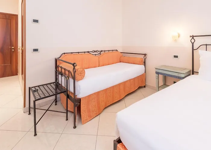 拉罗坎第拉酒店 住宿加早餐酒店 4*