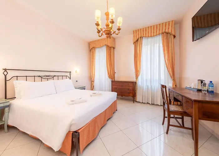 拉罗坎第拉酒店 住宿加早餐酒店