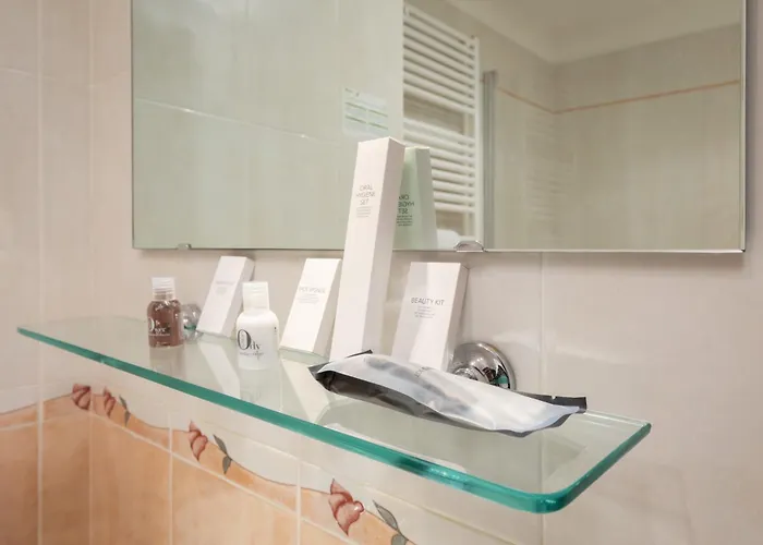 拉罗坎第拉酒店 4*