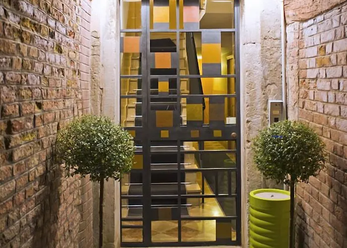 拉罗坎第拉酒店