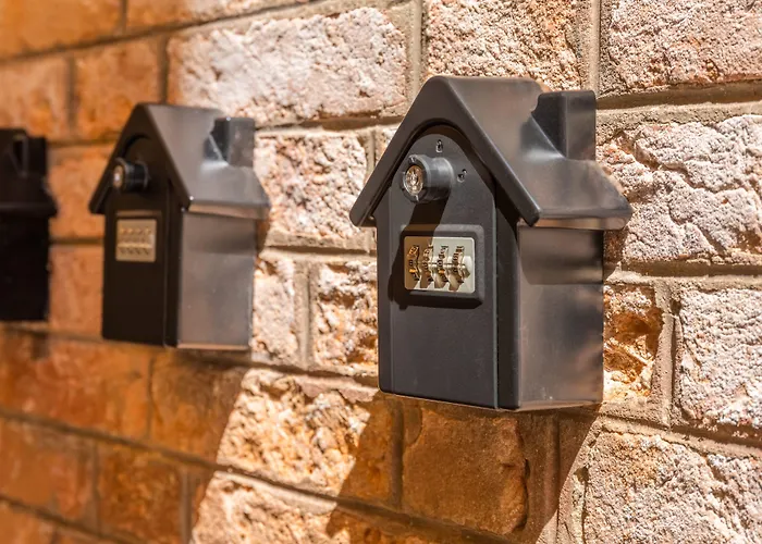 拉罗坎第拉酒店 4*