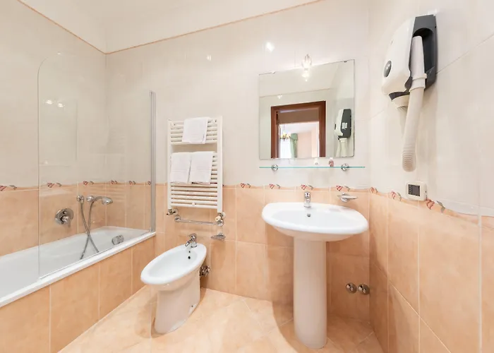 住宿加早餐酒店 拉罗坎第拉酒店