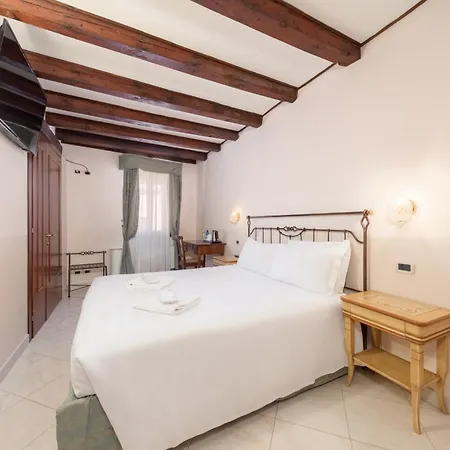 Couette-café La Locandiera 4*